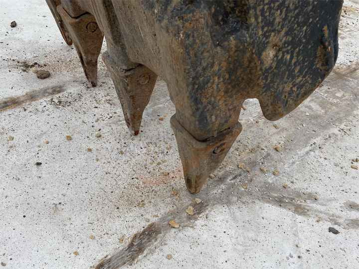 Hot sale Used Hitachi EX200-3 digger 20ton Excavator second hand excavator - Pelle sur chenille: photos 2 Hot sale Used Hitachi EX200-3 digger 20ton Excavator second hand excavator - Pelle sur chenille: photos 2
