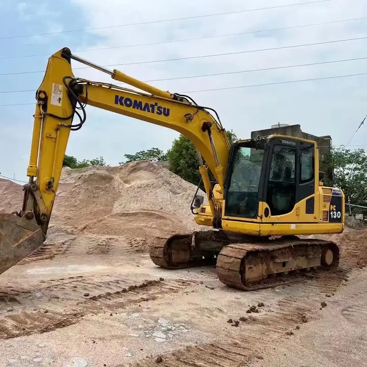 Hot sale used komatsu medium excavator PC130-7 /KOMATSU 130-7/ used japanese komatsu excavator 13 ton - Pelle sur chenille: photos 1 Hot sale used komatsu medium excavator PC130-7 /KOMATSU 130-7/ used japanese komatsu excavator 13 ton - Pelle sur chenille: photos 1