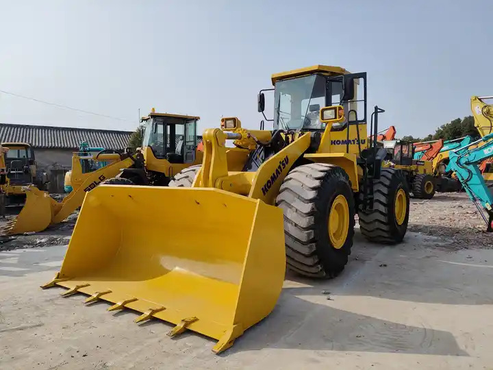 Japan original Used Komatsu WA380 WA 470 payloader komatsu front end loader komatsu wa380-3 WA470-3 loader - Chargeuse sur pneus: photos 3 Japan original Used Komatsu WA380 WA 470 payloader komatsu front end loader komatsu wa380-3 WA470-3 loader - Chargeuse sur pneus: photos 3