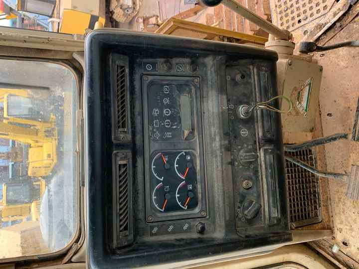 Original Japan Imported Caterpillar D6G Bulldozer Japan Original Cat D6G D7G D7R D9n D8r Used Bulldozers - Bulldozer: photos 5 Original Japan Imported Caterpillar D6G Bulldozer Japan Original Cat D6G D7G D7R D9n D8r Used Bulldozers - Bulldozer: photos 5