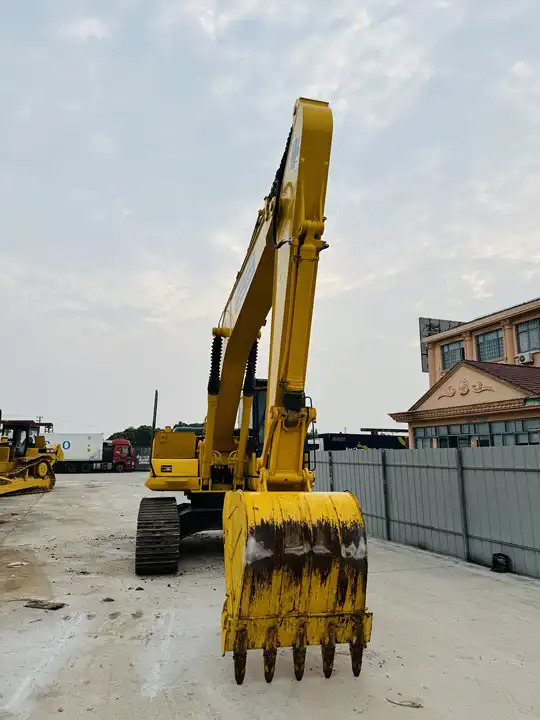 Original Japan Used Crawler Excavator Komatsu Pc200lc-7 Pc220lc-7 A/c Cabin In Shanghai - Pelle sur chenille: photos 3 Original Japan Used Crawler Excavator Komatsu Pc200lc-7 Pc220lc-7 A/c Cabin In Shanghai - Pelle sur chenille: photos 3