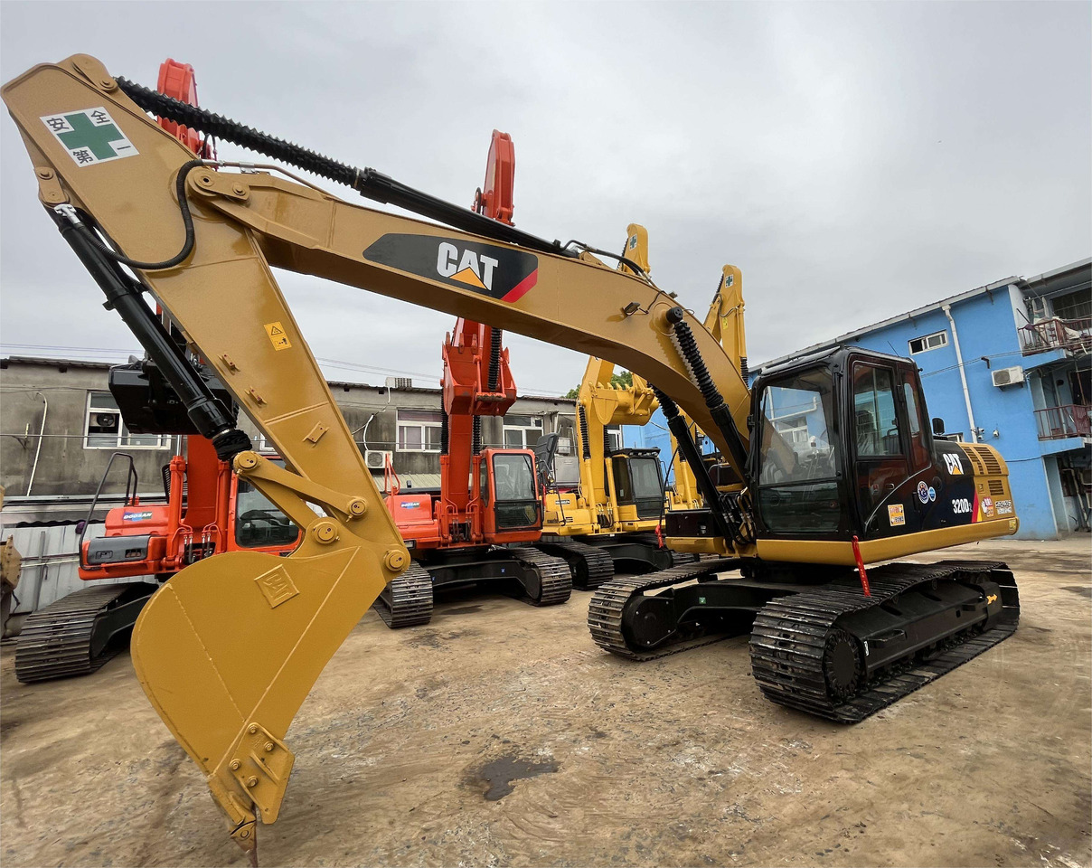 Second Hand Cat Excavator CAT 320D High Quality Japan Used Construction Machine 20ton Excavator - Pelle: photos 1 Second Hand Cat Excavator CAT 320D High Quality Japan Used Construction Machine 20ton Excavator - Pelle: photos 1