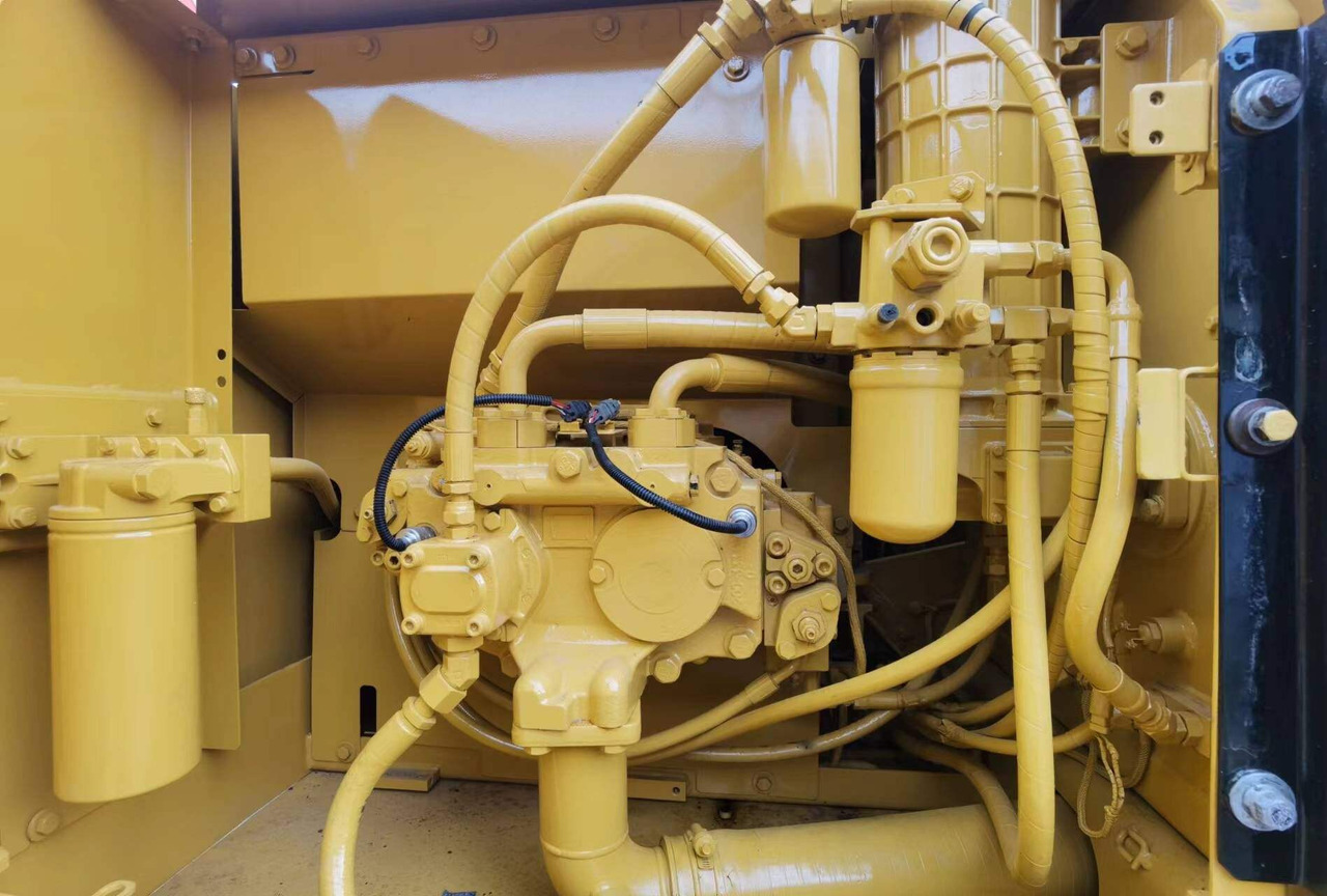 Second Hand Cat Excavator CAT 320D High Quality Japan Used Construction Machine 20ton Excavator cat320d - Pelle: photos 5 Second Hand Cat Excavator CAT 320D High Quality Japan Used Construction Machine 20ton Excavator cat320d - Pelle: photos 5