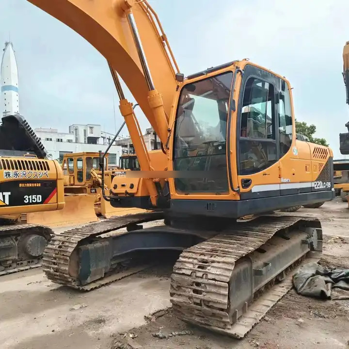 Second hand Crawler Original Hyundai Excavator R220L VS-9S 220LC 215LC for Sale Used Hyundai Excavator Hyundai - Pelle sur chenille: photos 1 Second hand Crawler Original Hyundai Excavator R220L VS-9S 220LC 215LC for Sale Used Hyundai Excavator Hyundai - Pelle sur chenille: photos 1