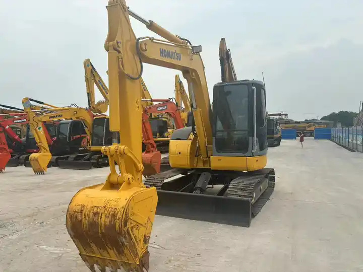 Zero-tail Excavator Komatsu Pc78us Japan Mini Excavator With Rubber Tracks In Shanghai - Pelle sur chenille: photos 2 Zero-tail Excavator Komatsu Pc78us Japan Mini Excavator With Rubber Tracks In Shanghai - Pelle sur chenille: photos 2