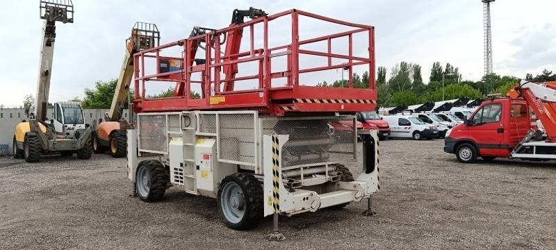 Genie GS4390 - 15,11m, diesel, 4x4 - Nacelle ciseaux: photos 1 Genie GS4390 - 15,11m, diesel, 4x4 - Nacelle ciseaux: photos 1