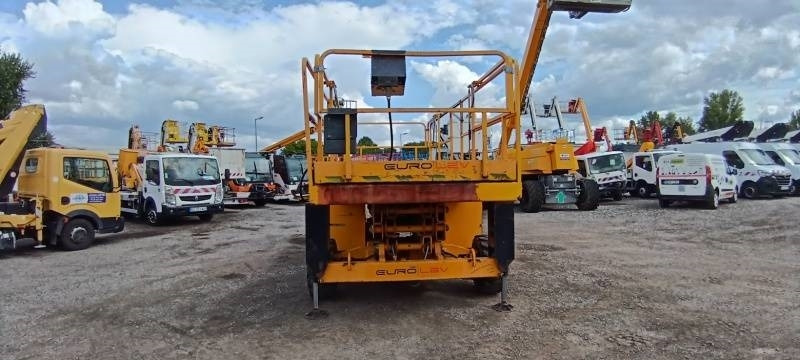 Haulotte H12SXLNT - 12m, 4x4, diesel - Nacelle ciseaux: photos 3 Haulotte H12SXLNT - 12m, 4x4, diesel - Nacelle ciseaux: photos 3