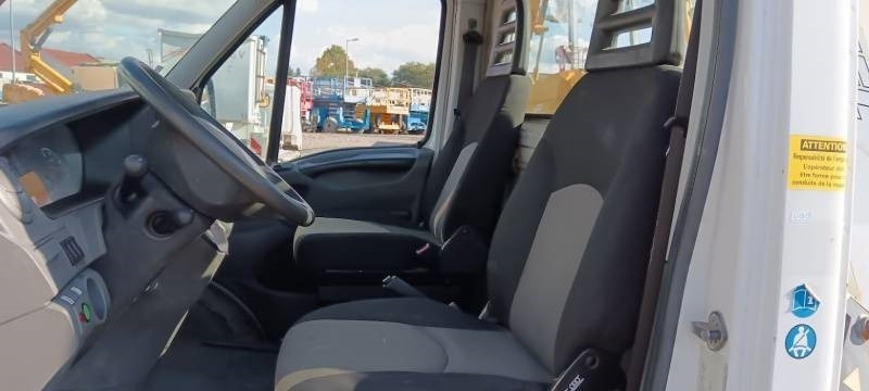 Camion avec nacelle Iveco Daily Multitel 160 ALU DS - 16m: photos 11