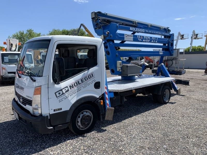 Nissan Cabstar CTE ZED 21 J - 21 m - 200 kg - Camion avec nacelle: photos 2 Nissan Cabstar CTE ZED 21 J - 21 m - 200 kg - Camion avec nacelle: photos 2