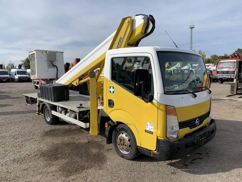 Nissan Cabstar Multitel MT222 - 22m, 200kg - Camion avec nacelle: photos 1 Nissan Cabstar Multitel MT222 - 22m, 200kg - Camion avec nacelle: photos 1