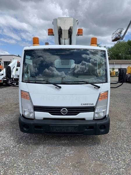 Nissan Cabstar Palfinger P260B - 25,6 m - 230 kg - Camion avec nacelle: photos 3 Nissan Cabstar Palfinger P260B - 25,6 m - 230 kg - Camion avec nacelle: photos 3