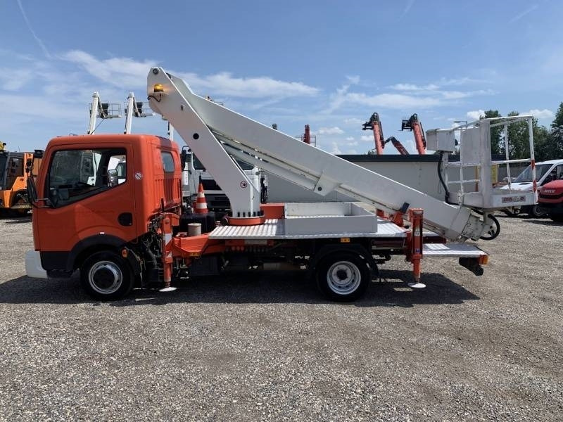 Nissan Cabstar Ruthmann-Steiger TB220 - 22,1m - 200 kg - Camion avec nacelle: photos 4 Nissan Cabstar Ruthmann-Steiger TB220 - 22,1m - 200 kg - Camion avec nacelle: photos 4