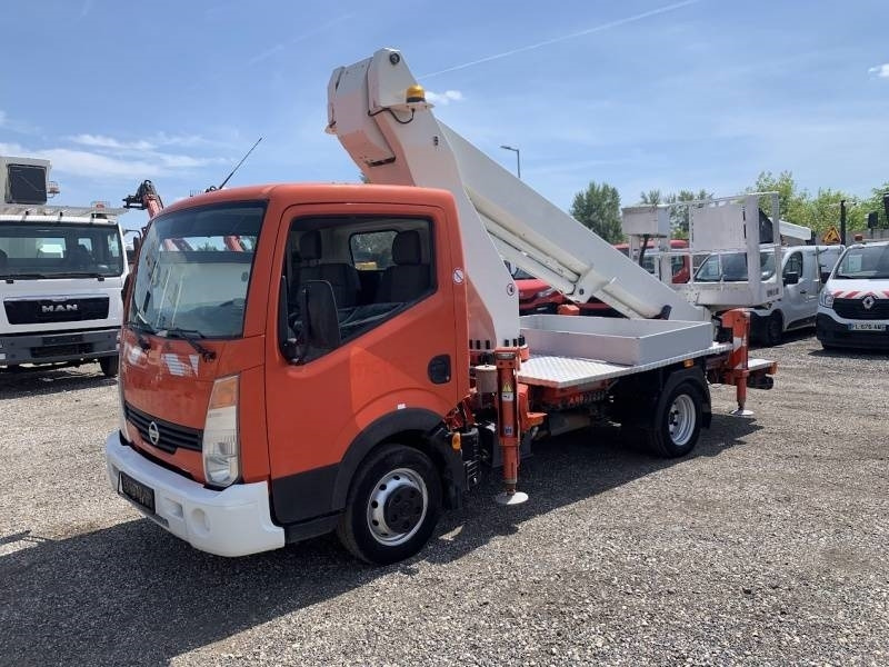 Nissan Cabstar Ruthmann-Steiger TB220 - 22,1m - 200 kg - Camion avec nacelle: photos 2 Nissan Cabstar Ruthmann-Steiger TB220 - 22,1m - 200 kg - Camion avec nacelle: photos 2