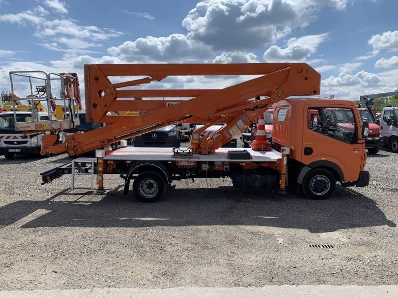 Renault Maxity CMC TB260 - 26 m - 200 kg - Camion avec nacelle: photos 4 Renault Maxity CMC TB260 - 26 m - 200 kg - Camion avec nacelle: photos 4