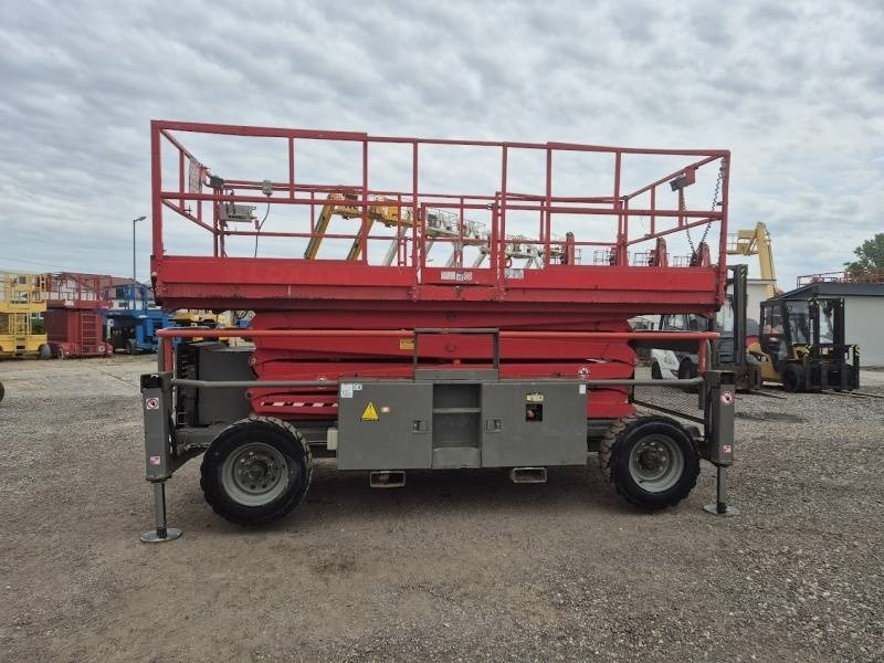 SkyJack SJ9241 - 14,5 m - 4x4 - Nacelle ciseaux: photos 4 SkyJack SJ9241 - 14,5 m - 4x4 - Nacelle ciseaux: photos 4