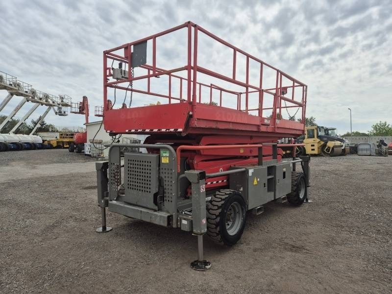 SkyJack SJ9241 - 14,5 m - 4x4 - Nacelle ciseaux: photos 2 SkyJack SJ9241 - 14,5 m - 4x4 - Nacelle ciseaux: photos 2