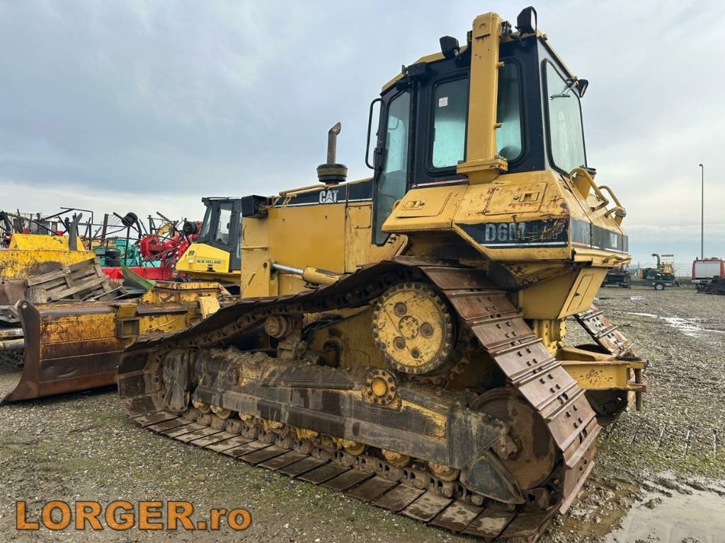 CAT D 6 M LGP - Bulldozer: photos 2 CAT D 6 M LGP - Bulldozer: photos 2