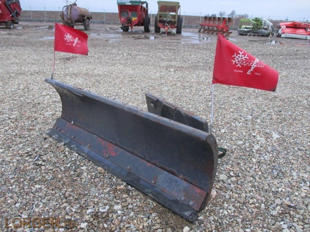 Ingersoll Rand 84 Snowblade - Lame: photos 2 Ingersoll Rand 84 Snowblade - Lame: photos 2