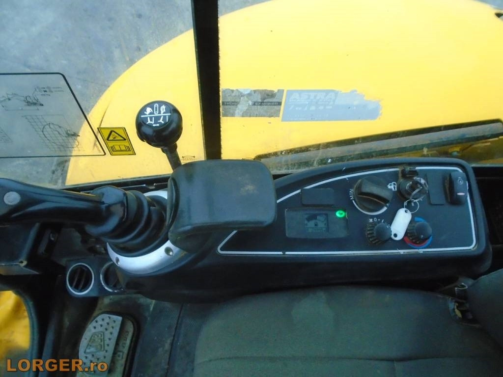 Mini pelle JCB 8055 RTS: photos 9