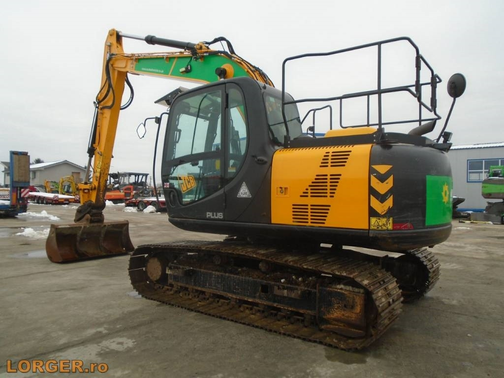JCB JS 131 LC - Pelle sur chenille: photos 2 JCB JS 131 LC - Pelle sur chenille: photos 2