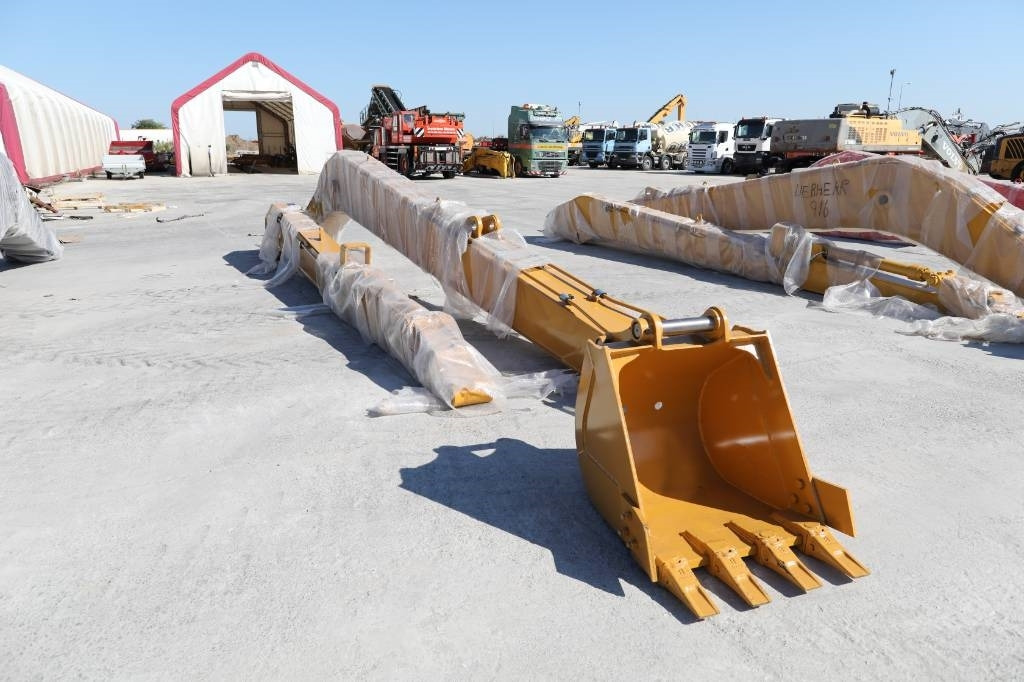 LIEBHERR, CAT, VOLVO, HITACHI - Flèche pour Engins de chantier: photos 5 LIEBHERR, CAT, VOLVO, HITACHI - Flèche pour Engins de chantier: photos 5