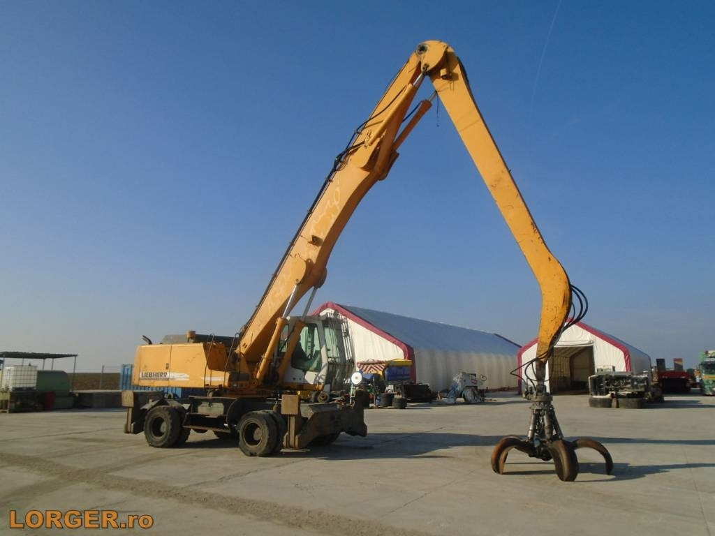 Liebherr A 934 B - Pelle de manutention: photos 5 Liebherr A 934 B - Pelle de manutention: photos 5