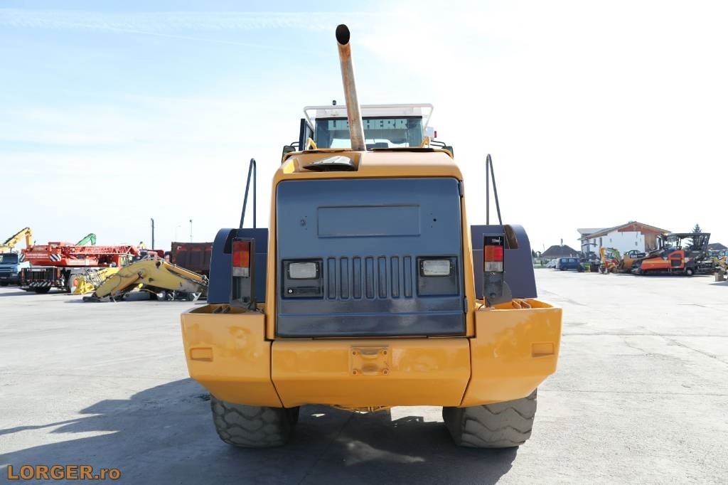 Liebherr L 544 - Chargeuse sur pneus: photos 5 Liebherr L 544 - Chargeuse sur pneus: photos 5