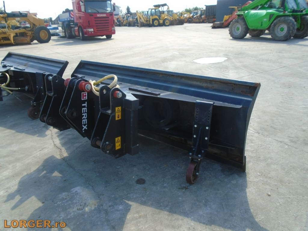 Terex 2640MM - Lame à neige: photos 1 Terex 2640MM - Lame à neige: photos 1