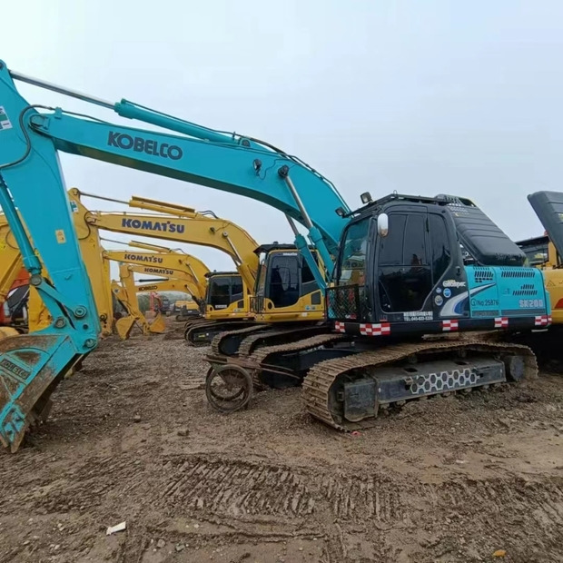 2020 KOBELCO SK200 - Pelle sur chenille: photos 1 2020 KOBELCO SK200 - Pelle sur chenille: photos 1