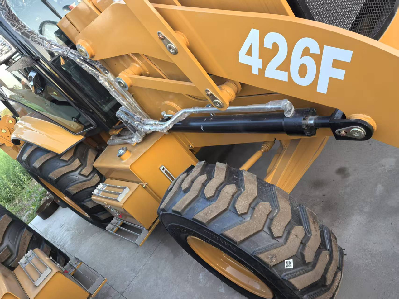 Chargeuse sur chenilles CATERPILLAR 426: photos 11