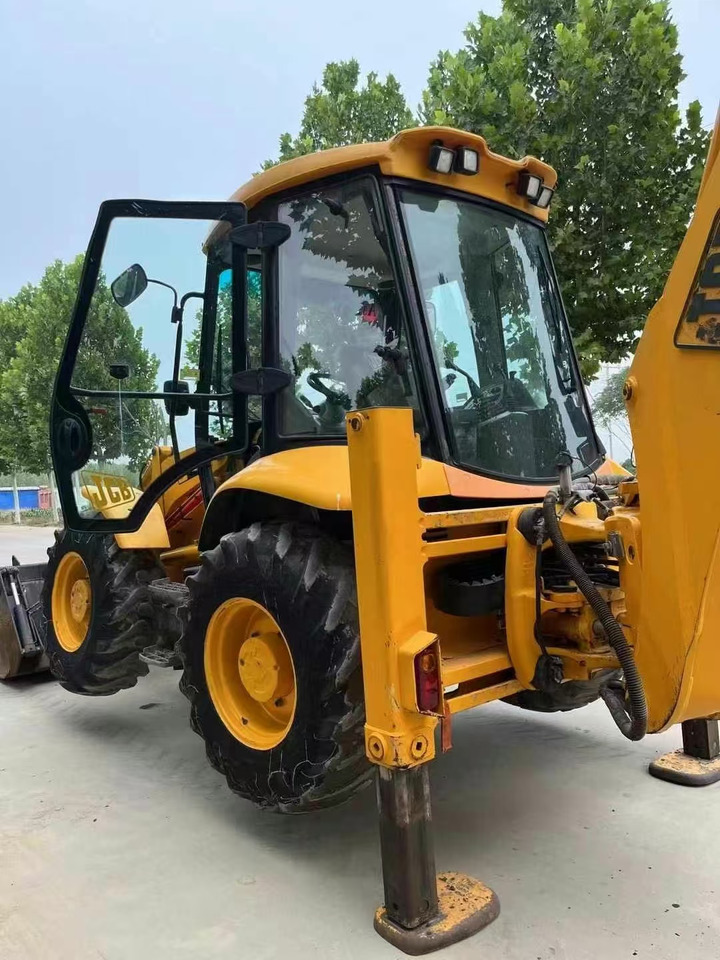 JCB 3CX - Tractopelle: photos 1 JCB 3CX - Tractopelle: photos 1