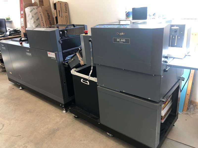 Duplo System 3500 | DC-445 | 2016 - Machine d'impression: photos 1 Duplo System 3500 | DC-445 | 2016 - Machine d'impression: photos 1