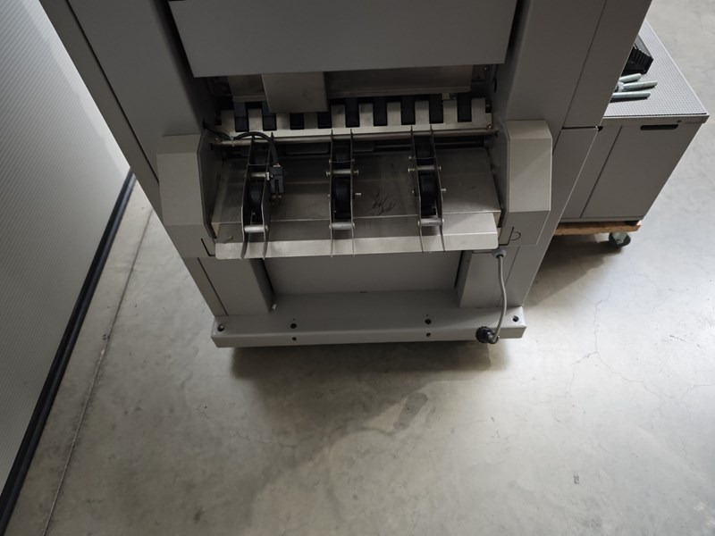 Horizon VAC-100 m | collator | 10 stations - Machine d'impression: photos 2 Horizon VAC-100 m | collator | 10 stations - Machine d'impression: photos 2