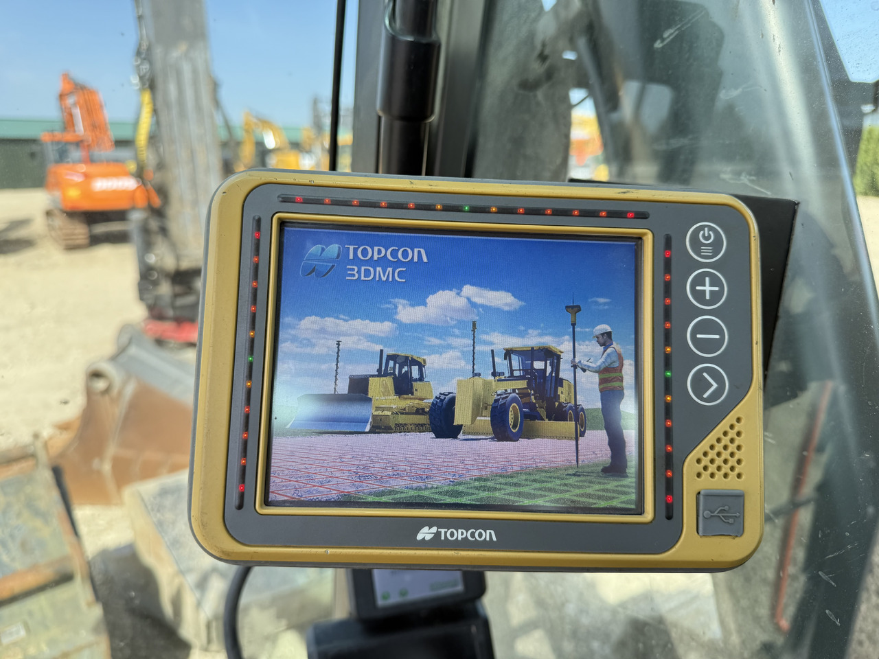 Pelle sur chenille Volvo EC 250 EL: photos 37
