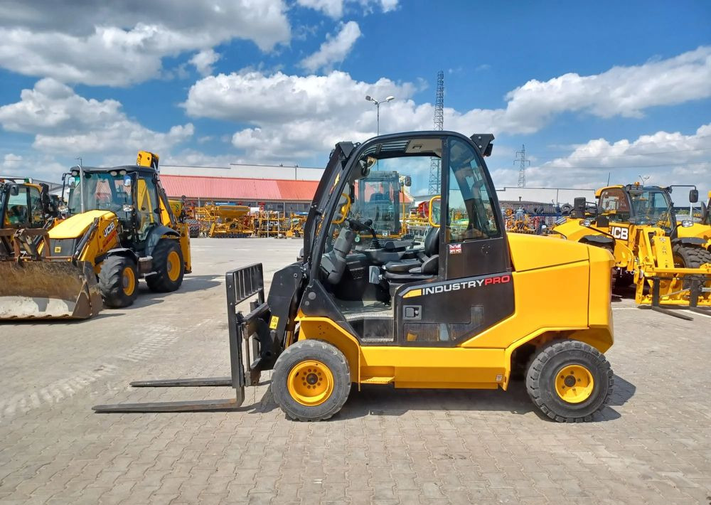 JCB TLT 35-26D - Chariot télescopique, Chariot élévateur: photos 3 JCB TLT 35-26D - Chariot télescopique, Chariot élévateur: photos 3