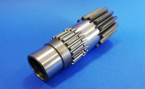 010330A Hitachi EX16-2B Swing Motor Shaft - Moteur de rotation pour Engins de chantier: photos 2 010330A Hitachi EX16-2B Swing Motor Shaft - Moteur de rotation pour Engins de chantier: photos 2