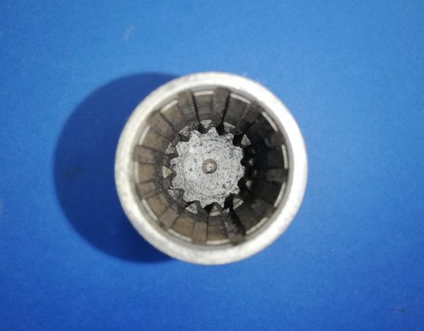 010400A Hitachi ZX14, JCB 8010 Schwenkmotorwelle - Moteur de rotation pour Engins de chantier: photos 4 010400A Hitachi ZX14, JCB 8010 Schwenkmotorwelle - Moteur de rotation pour Engins de chantier: photos 4