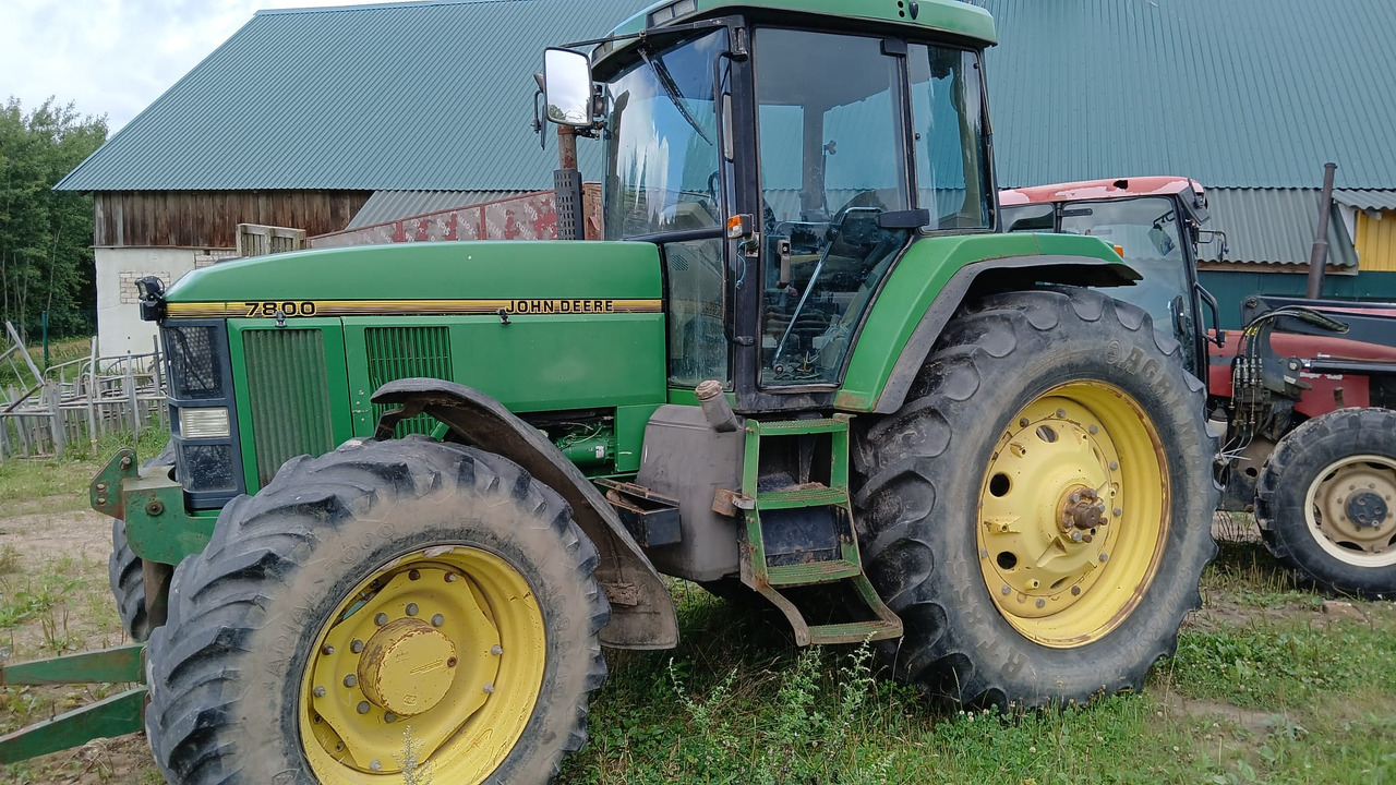 JOHN DEERE 7800 - Tracteur agricole: photos 1 JOHN DEERE 7800 - Tracteur agricole: photos 1
