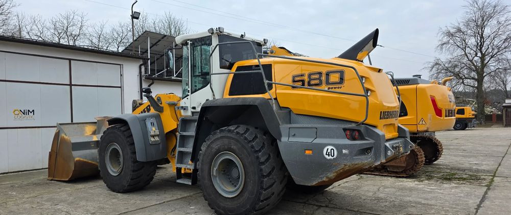 Liebherr 580 - Chargeuse sur pneus: photos 1 Liebherr 580 - Chargeuse sur pneus: photos 1