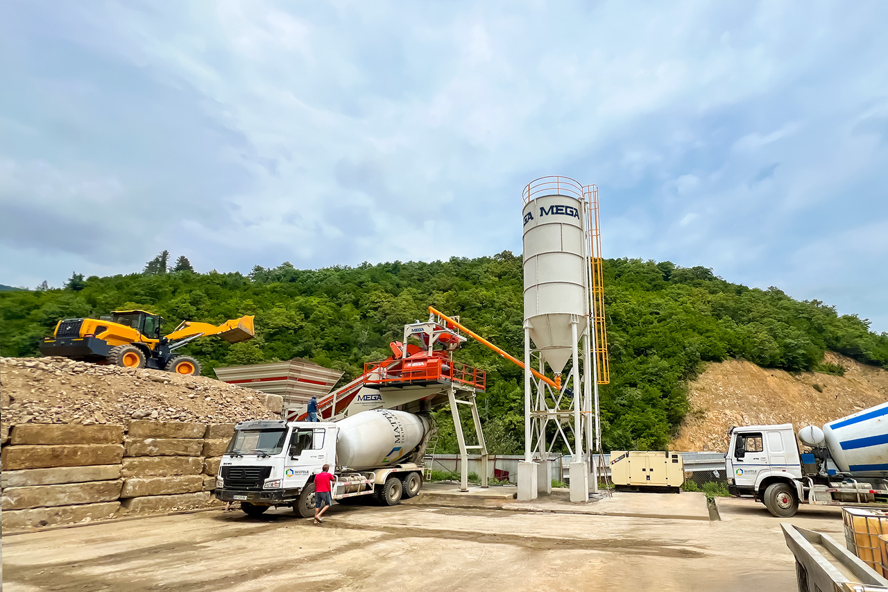 CONCRETE BATCHING PLANT MOBILE - Centrale à béton: photos 1 CONCRETE BATCHING PLANT MOBILE - Centrale à béton: photos 1