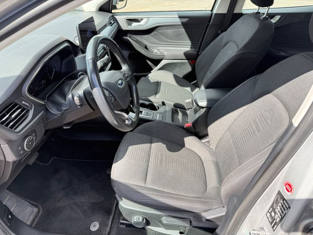 Voiture break Ford Focus Turnier Active: photos 10