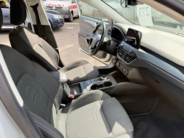 Voiture break Ford Focus Turnier Active: photos 11