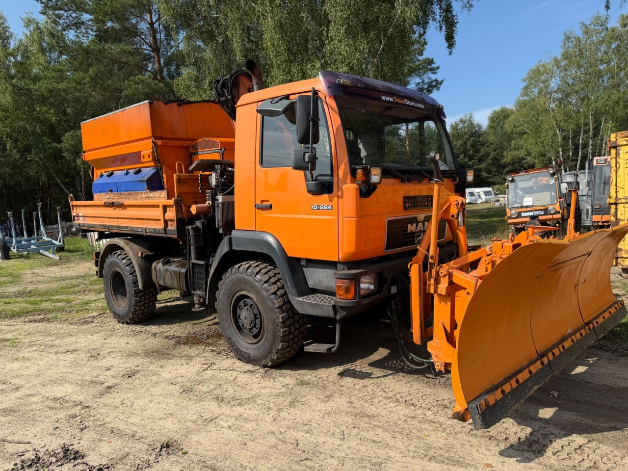 MAN 10.224 Atlas Kran Salzstreuer 4X4 - Camion benne, Camion grue: photos 3 MAN 10.224 Atlas Kran Salzstreuer 4X4 - Camion benne, Camion grue: photos 3