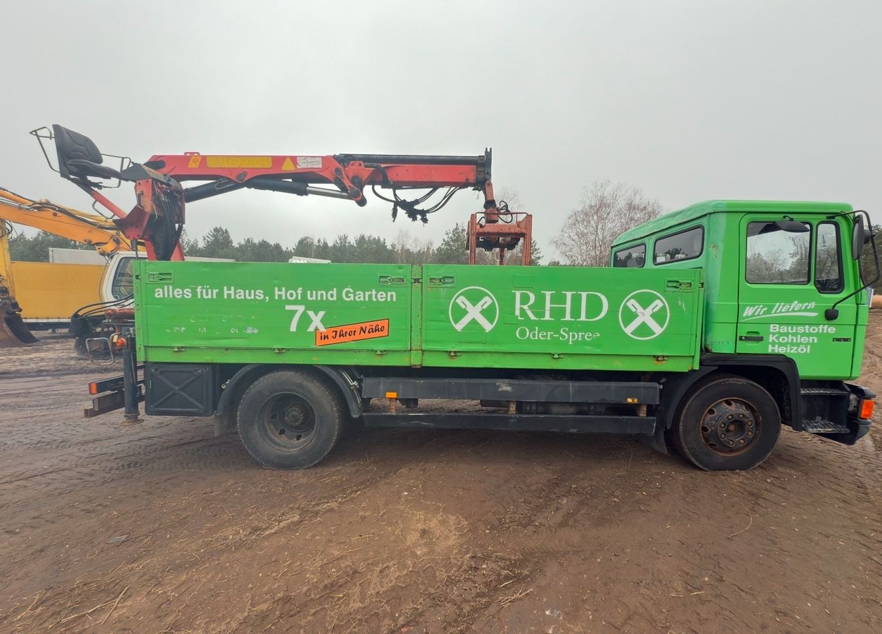 MAN 14.192 - Camion plateau, Camion grue: photos 3 MAN 14.192 - Camion plateau, Camion grue: photos 3