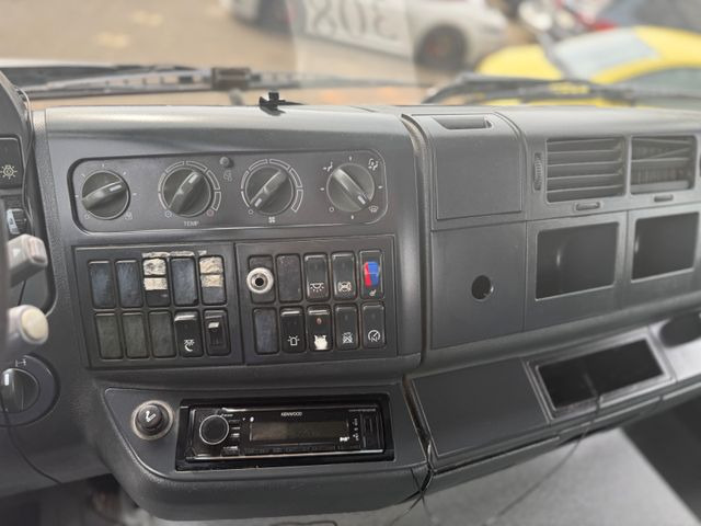 Camion benne, Camion grue MAN TGA 18.310 4x2BB: photos 12 Camion benne, Camion grue MAN TGA 18.310 4x2BB: photos 12