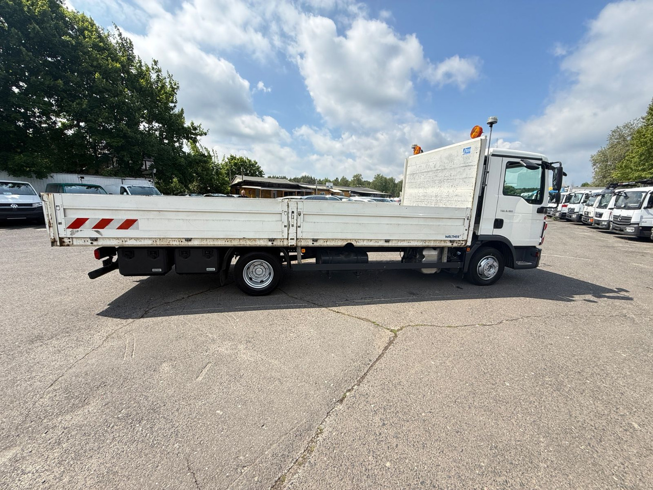 MAN TGL 8.180 - Camion plateau: photos 5 MAN TGL 8.180 - Camion plateau: photos 5