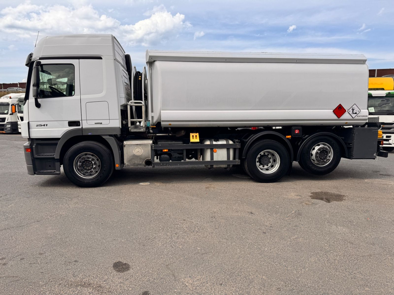 Camion citerne Mercedes-Benz Actros 2541 Tankwagen: photos 6