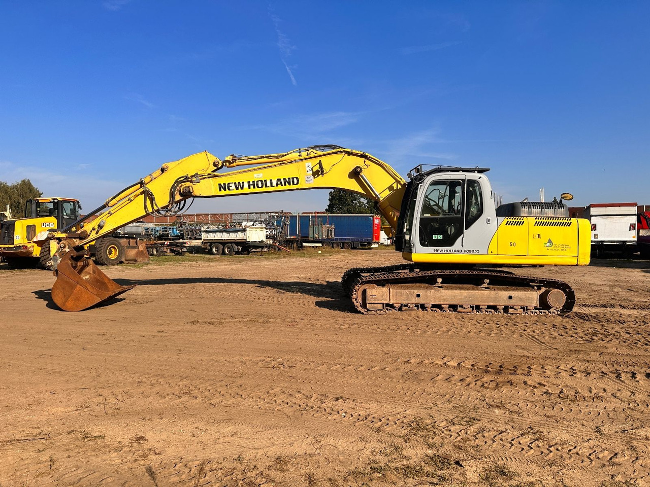 New Holland E 265 B - Pelle sur chenille: photos 2 New Holland E 265 B - Pelle sur chenille: photos 2