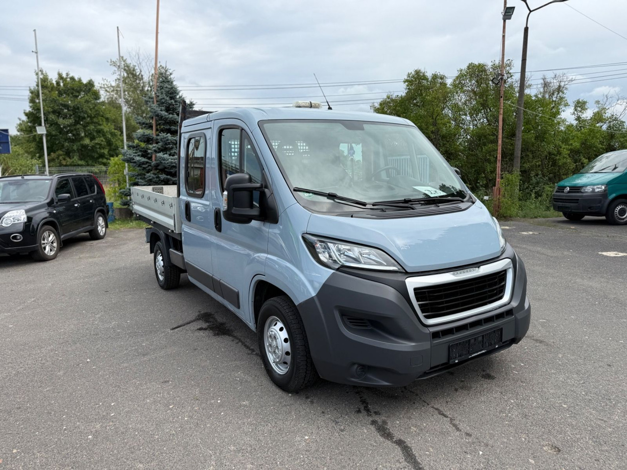 Peugeot Boxer Pritsche Doka. 333 L2 BlueHDi 110 - Utilitaire plateau: photos 2 Peugeot Boxer Pritsche Doka. 333 L2 BlueHDi 110 - Utilitaire plateau: photos 2