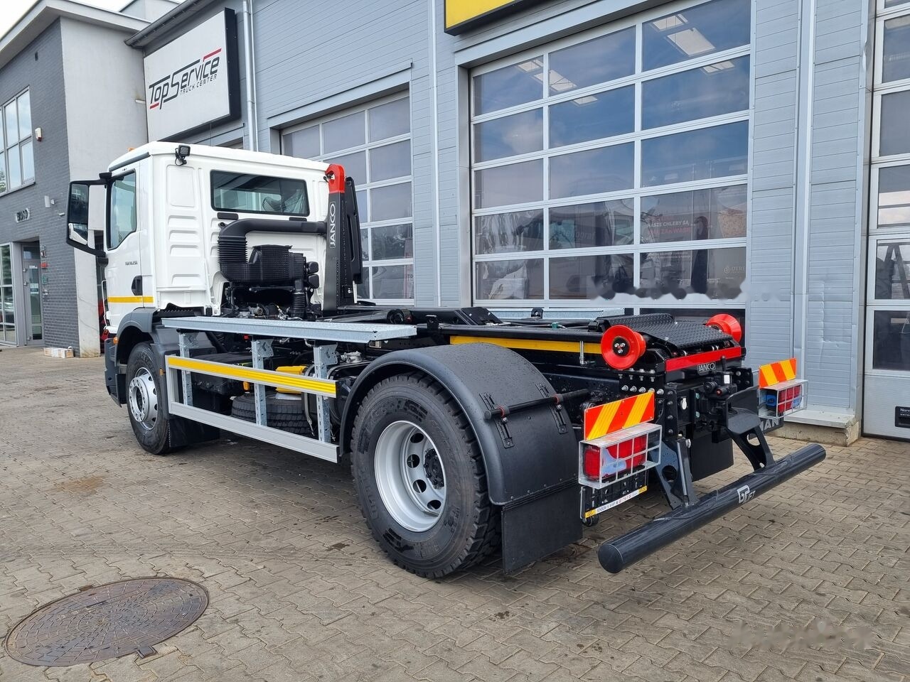 MAN TGM 18 250 - Camion ampliroll: photos 3 MAN TGM 18 250 - Camion ampliroll: photos 3